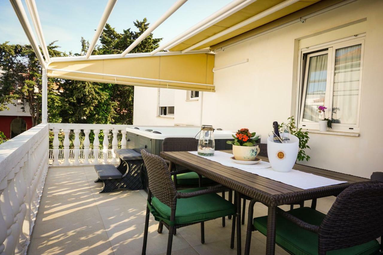 Apartment Paula With Private Jacuzzi And Parking- Near The Beach 자다르 외부 사진