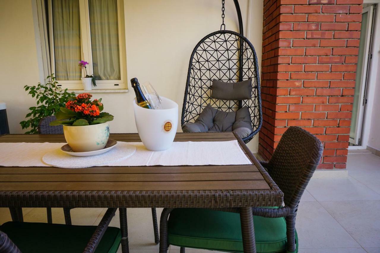 Apartment Paula With Private Jacuzzi And Parking- Near The Beach 자다르 외부 사진