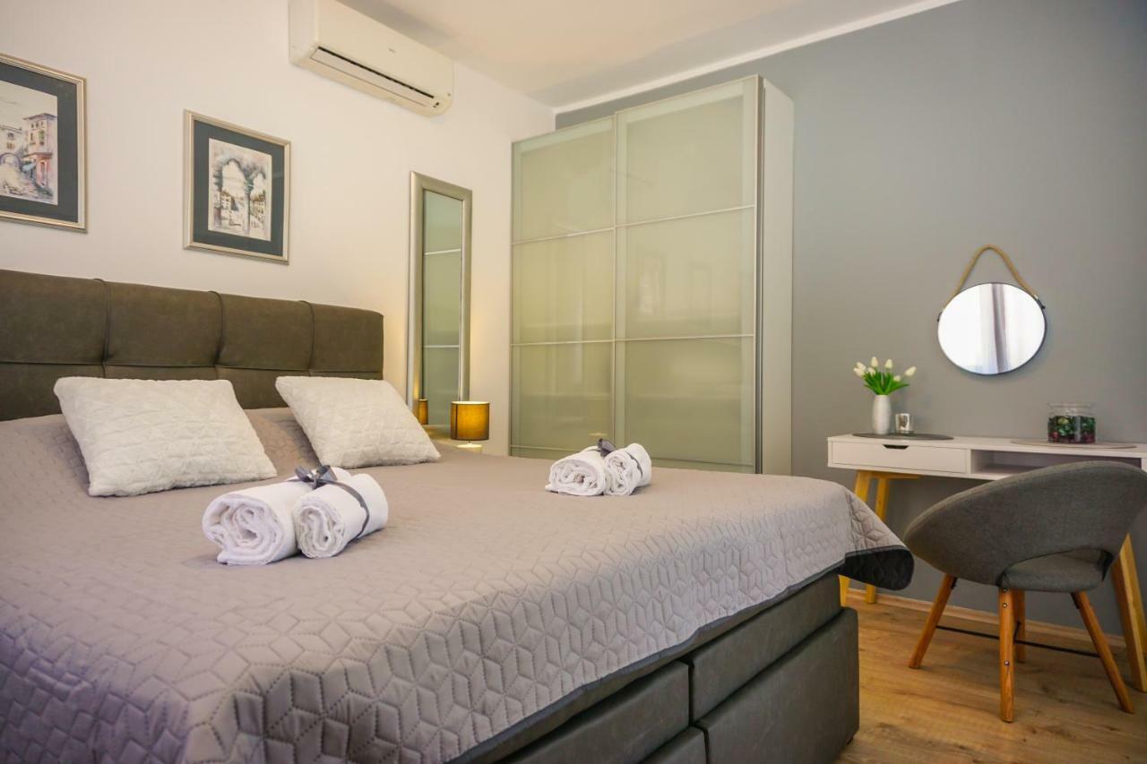 Apartment Paula With Private Jacuzzi And Parking- Near The Beach 자다르 외부 사진