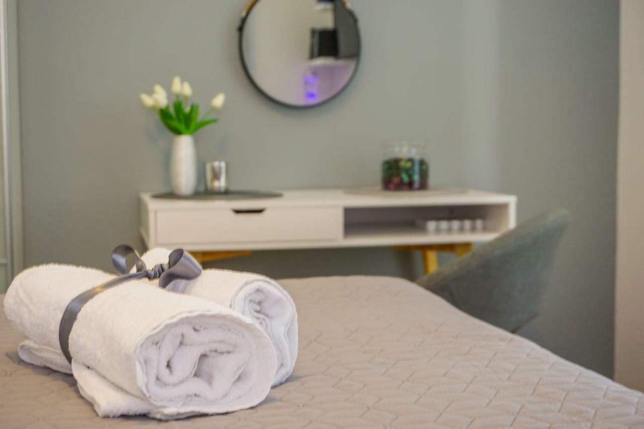 Apartment Paula With Private Jacuzzi And Parking- Near The Beach 자다르 외부 사진