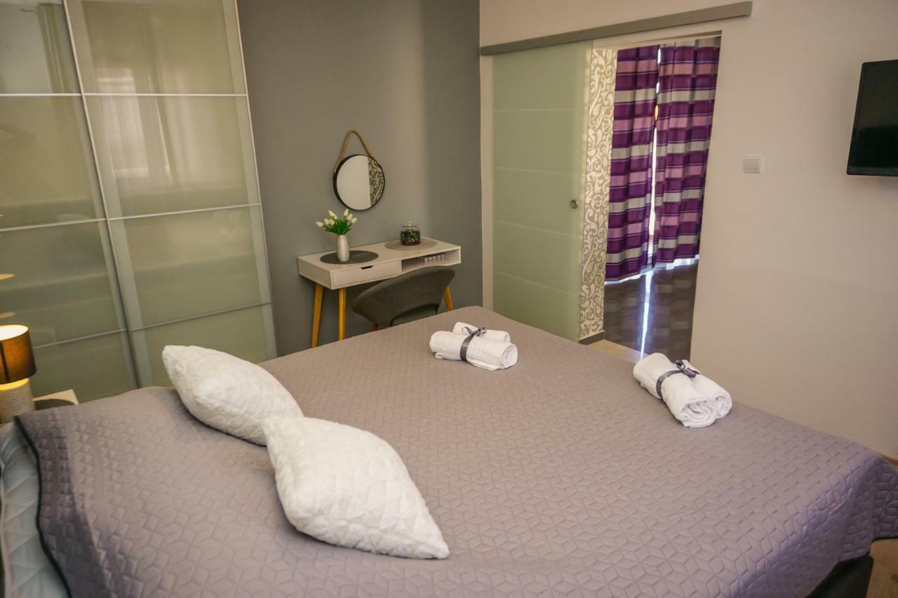 Apartment Paula With Private Jacuzzi And Parking- Near The Beach 자다르 외부 사진